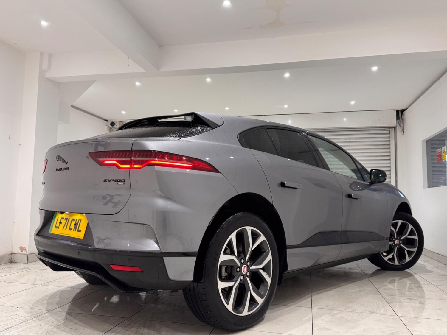 [ berth ]Jaguar I-Pace