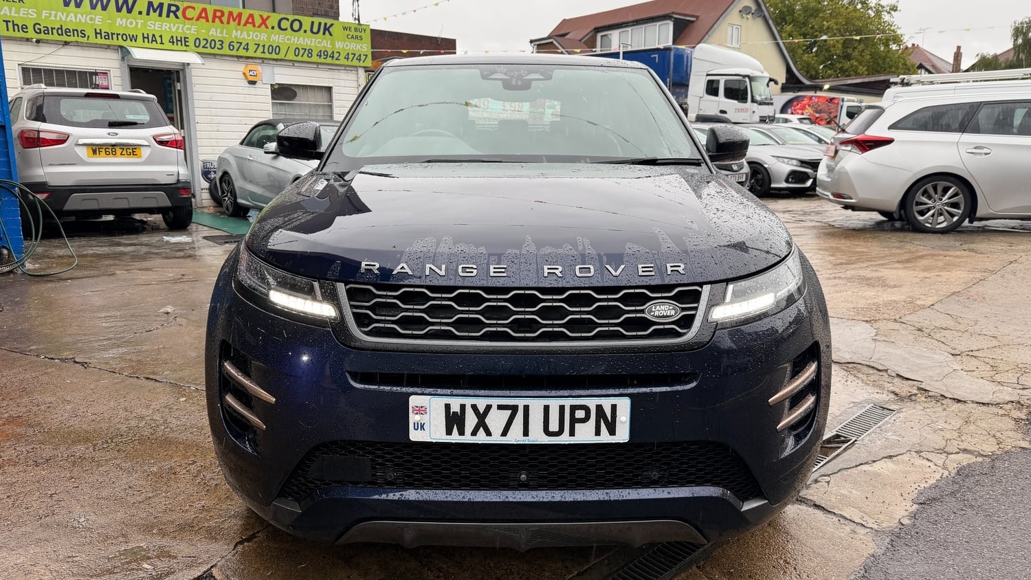 [ berth ]Land Rover Range Rover Evoque