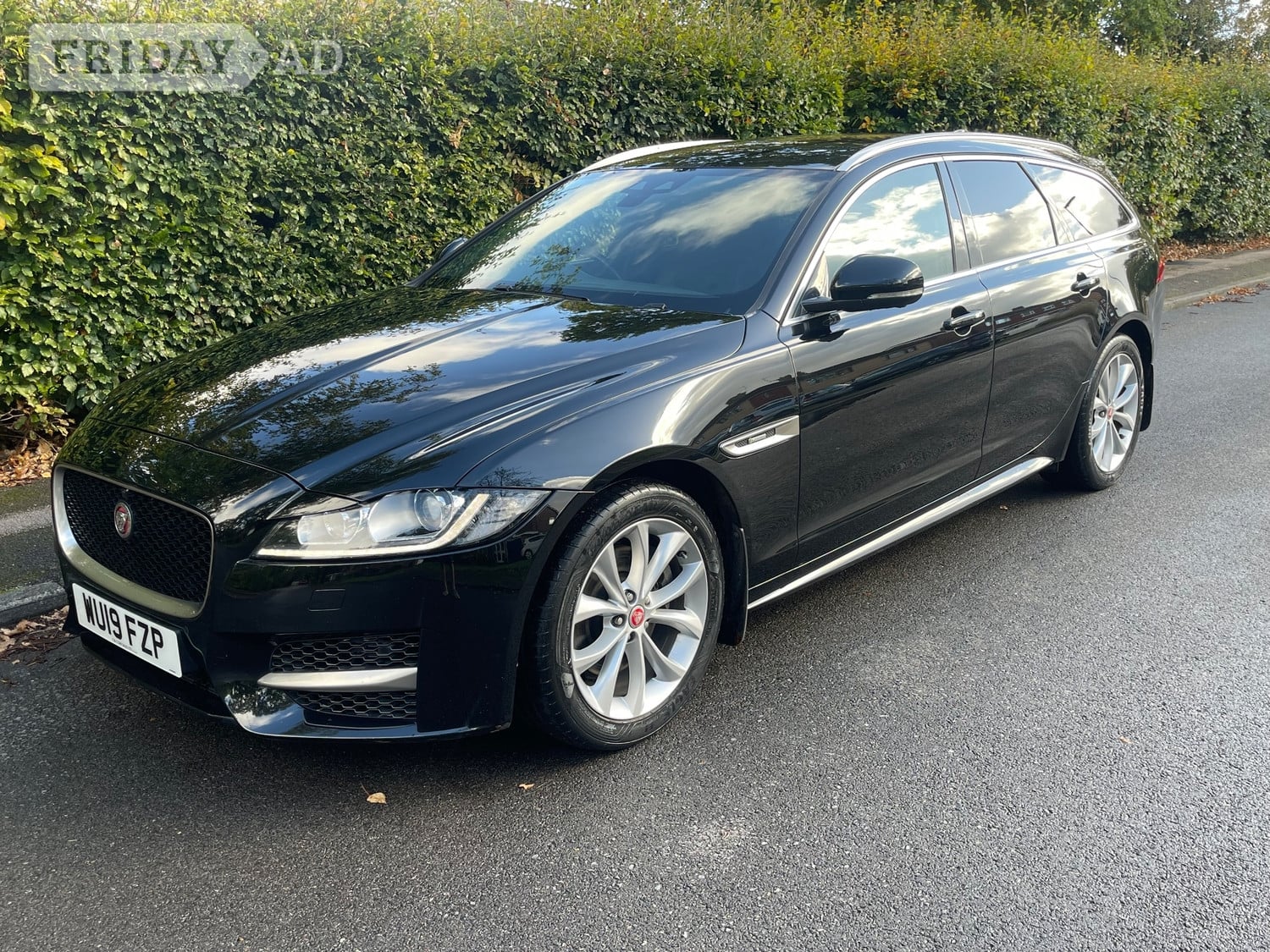 Jaguar XF 2019 in Horsham