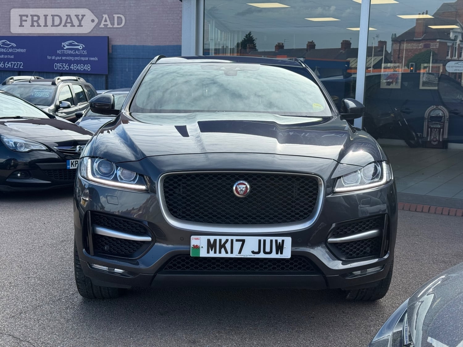 Jaguar F-Pace 2017 - Cars