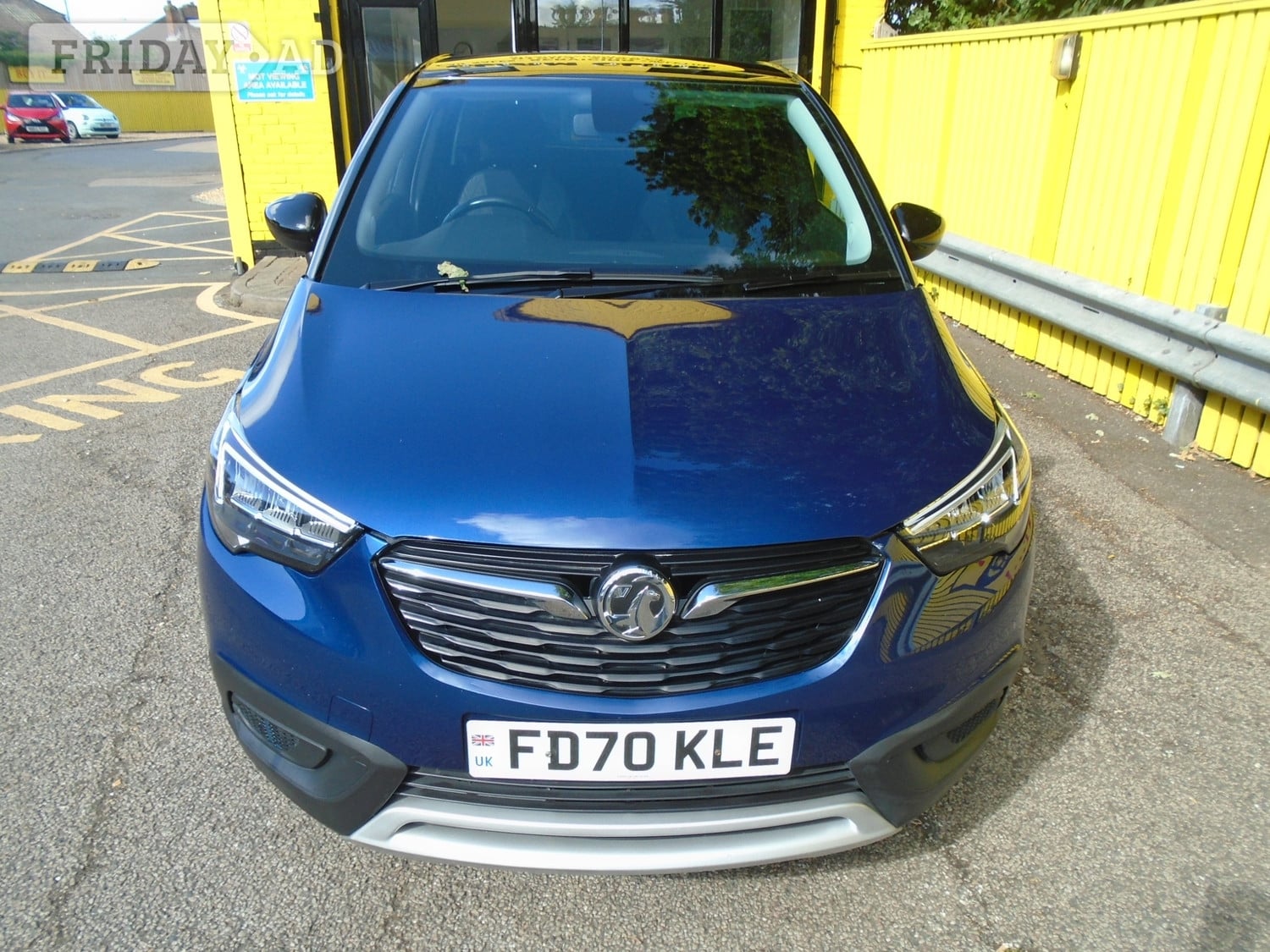 [ berth ]Vauxhall Crossland X