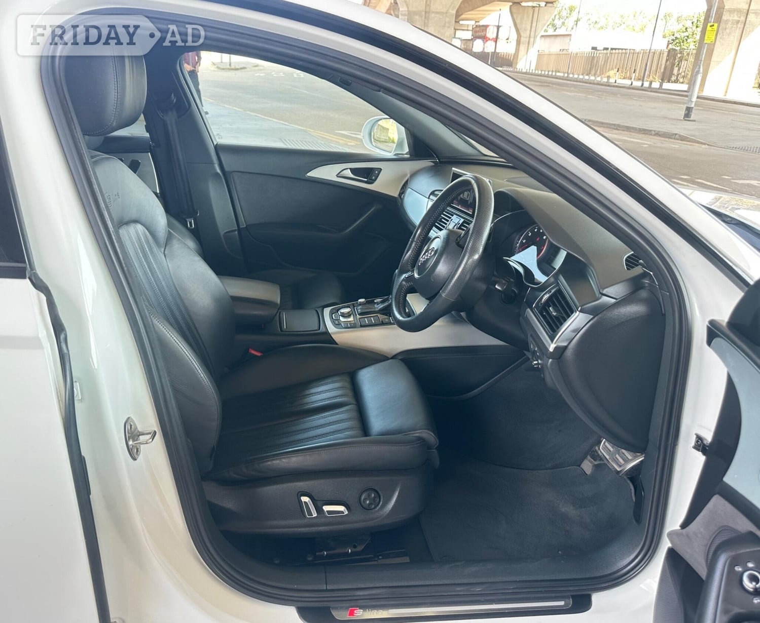 [ berth ]Audi A6 Saloon