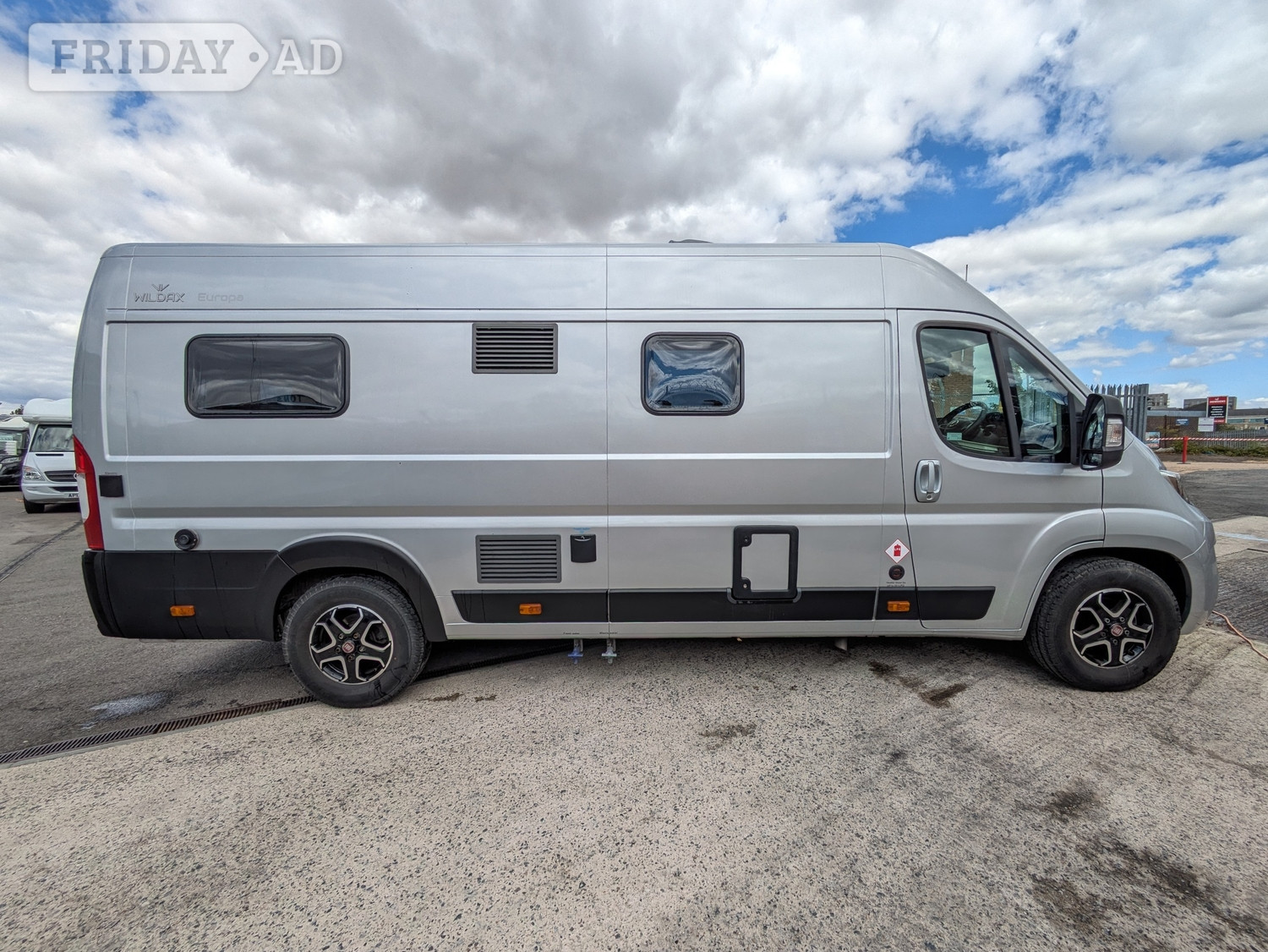 Wildax Europa XL Bracknell