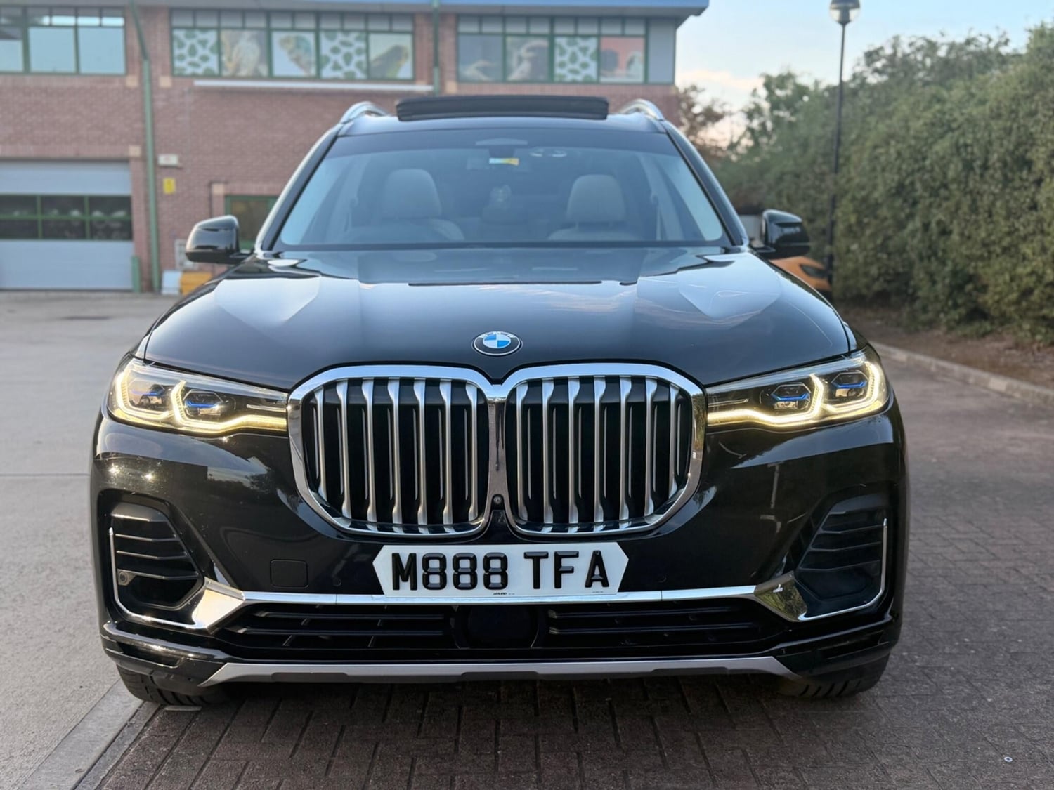 BMW X7 Swindon