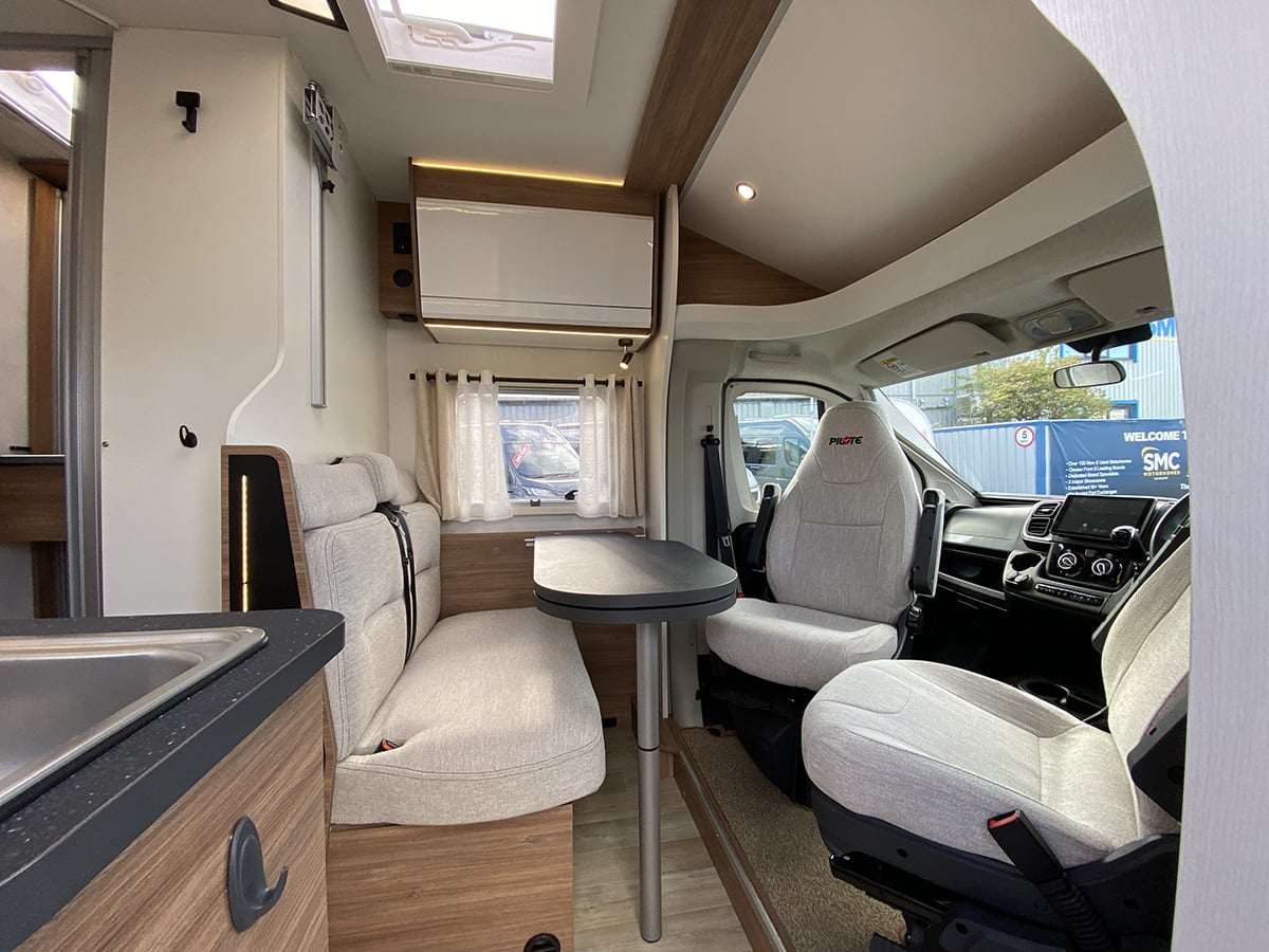 Pilote Expression P650 GJ 2025 for sale - Motorhomes & Caravans in Newark