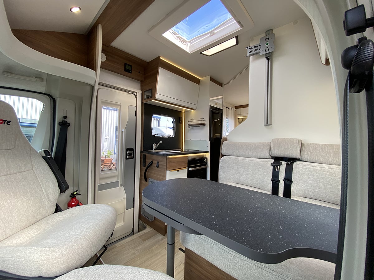 Pilote Expression P650 GJ 2025 for sale - Motorhomes & Caravans