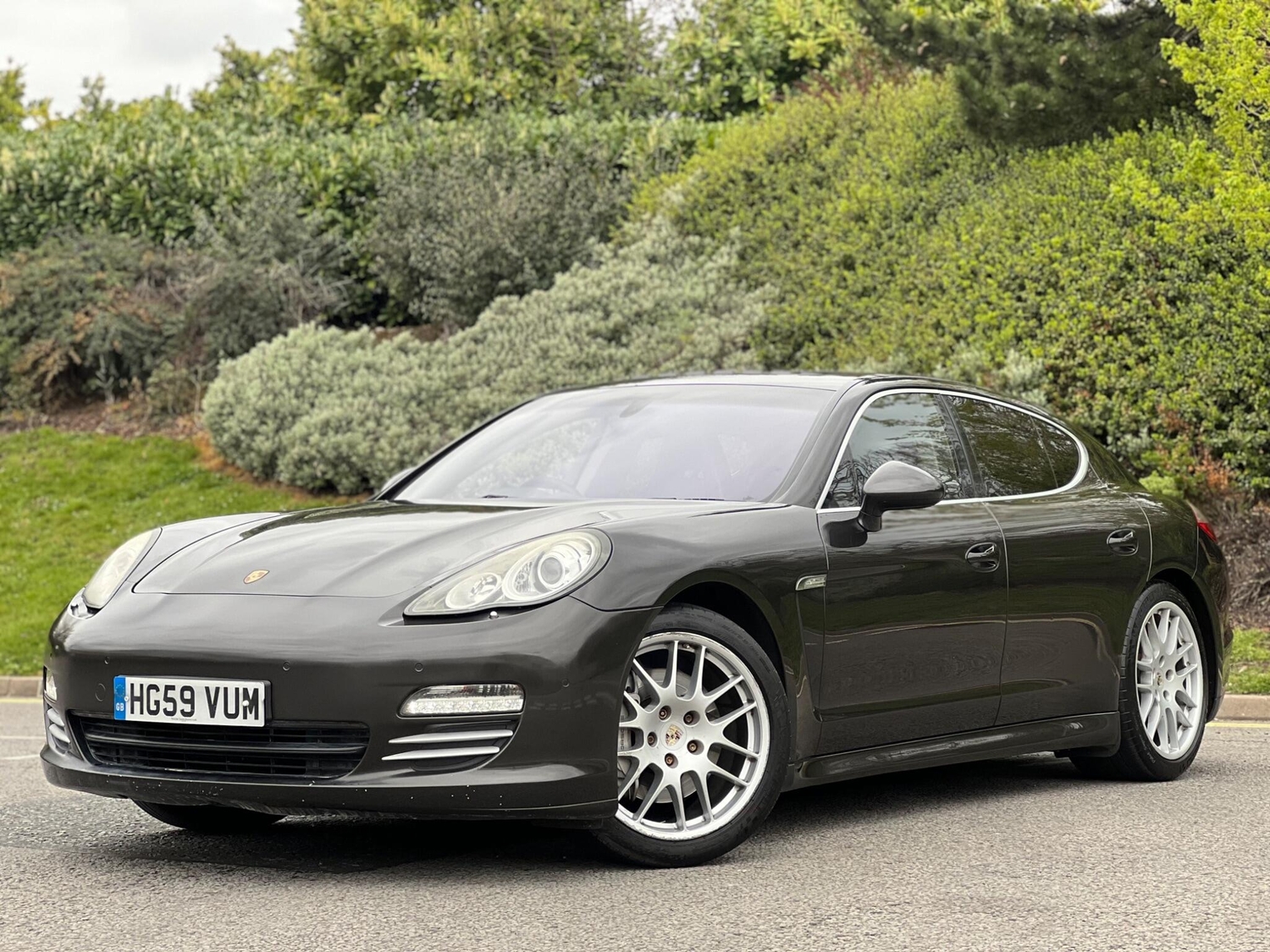 [ berth ]Porsche Panamera
