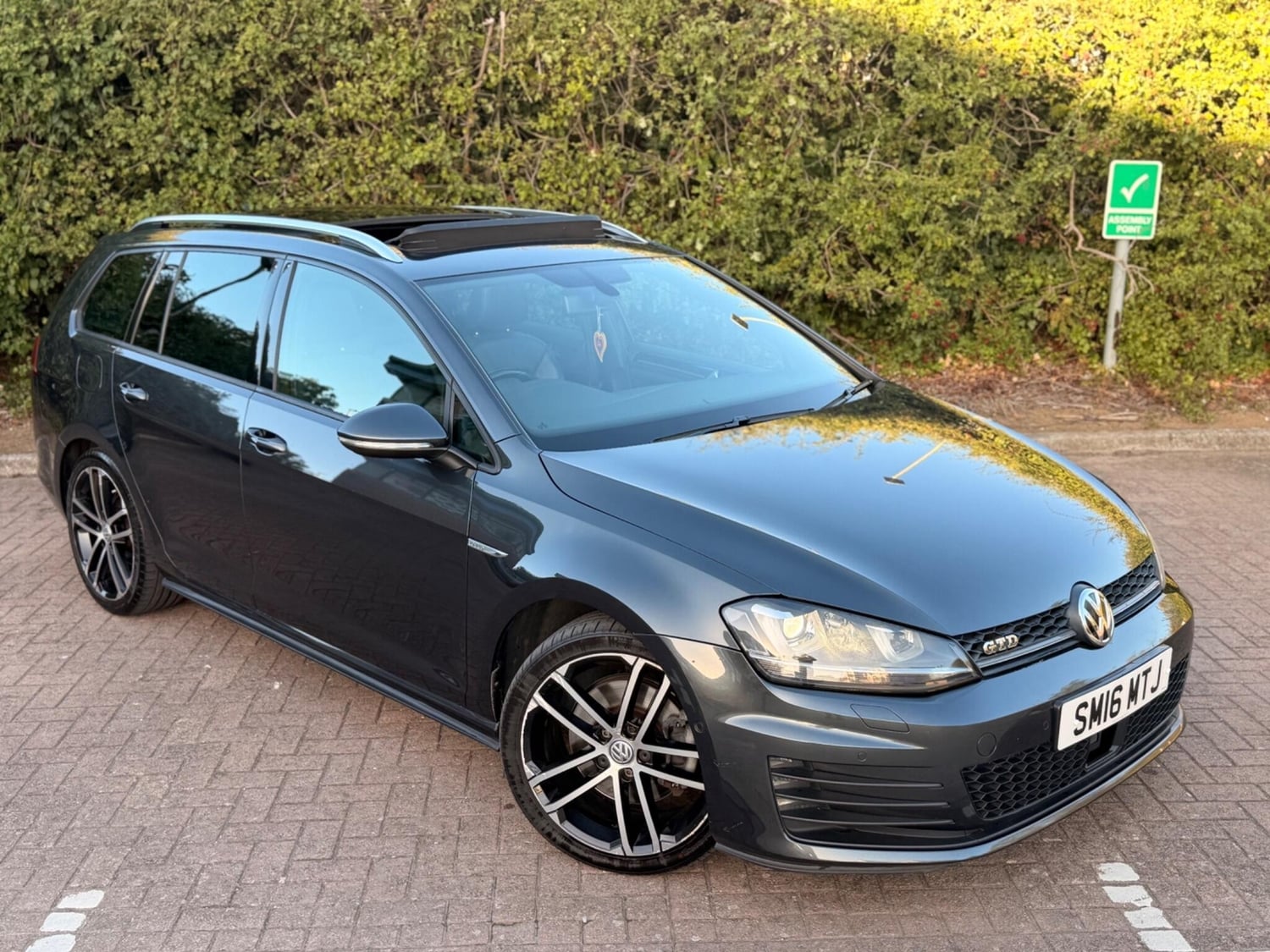 Volkswagen Golf 2016 - Cars