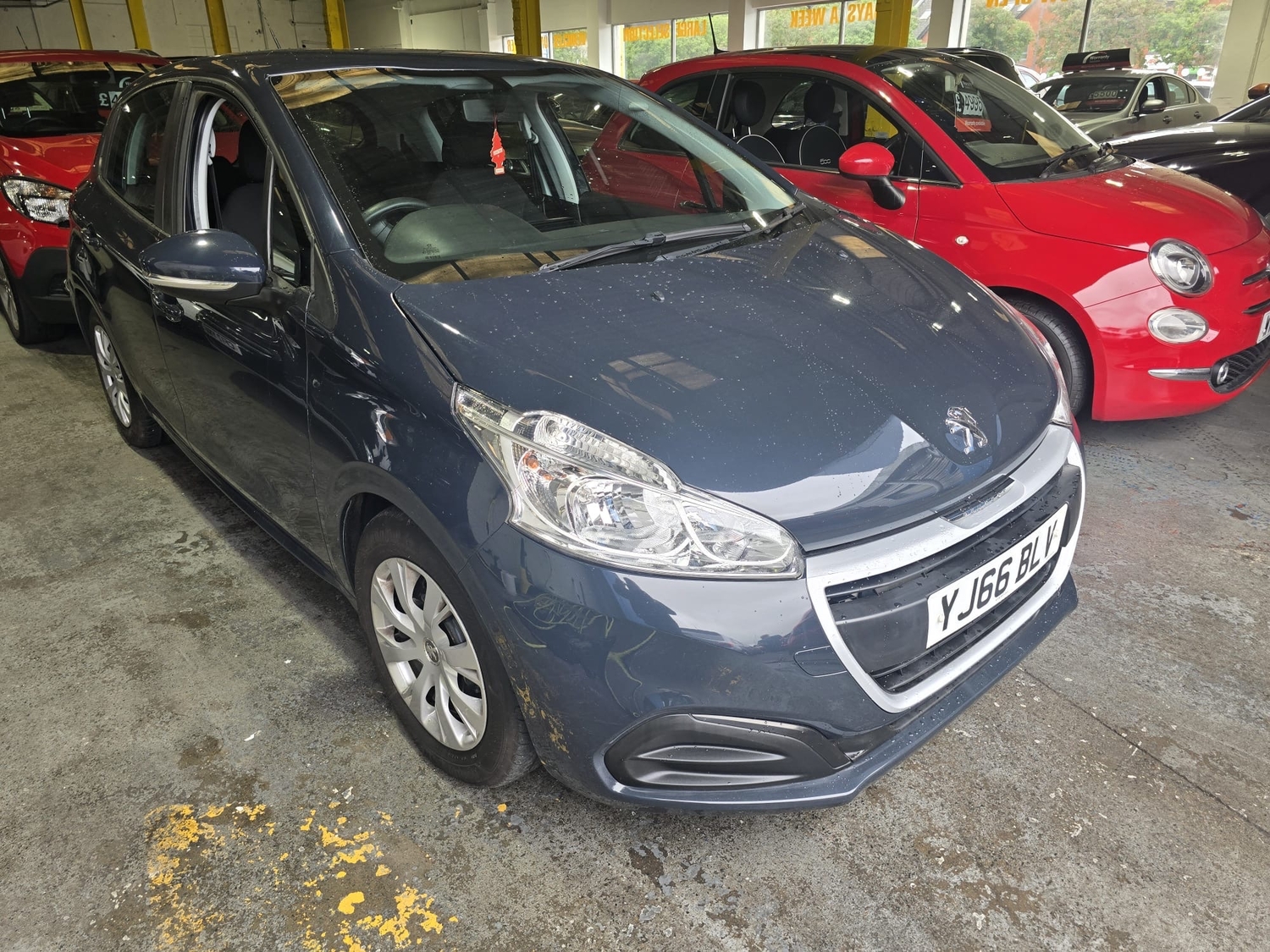 Peugeot 208 Pontypridd