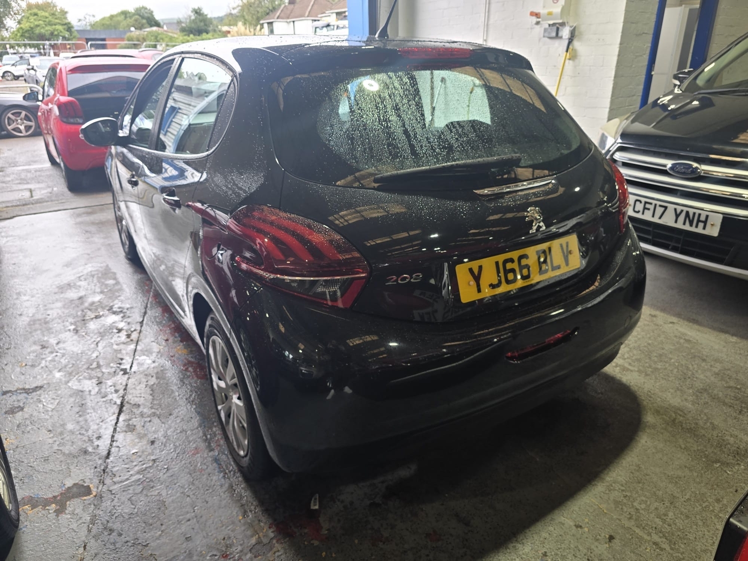 Peugeot 208 2017 - Cars in Pontypridd