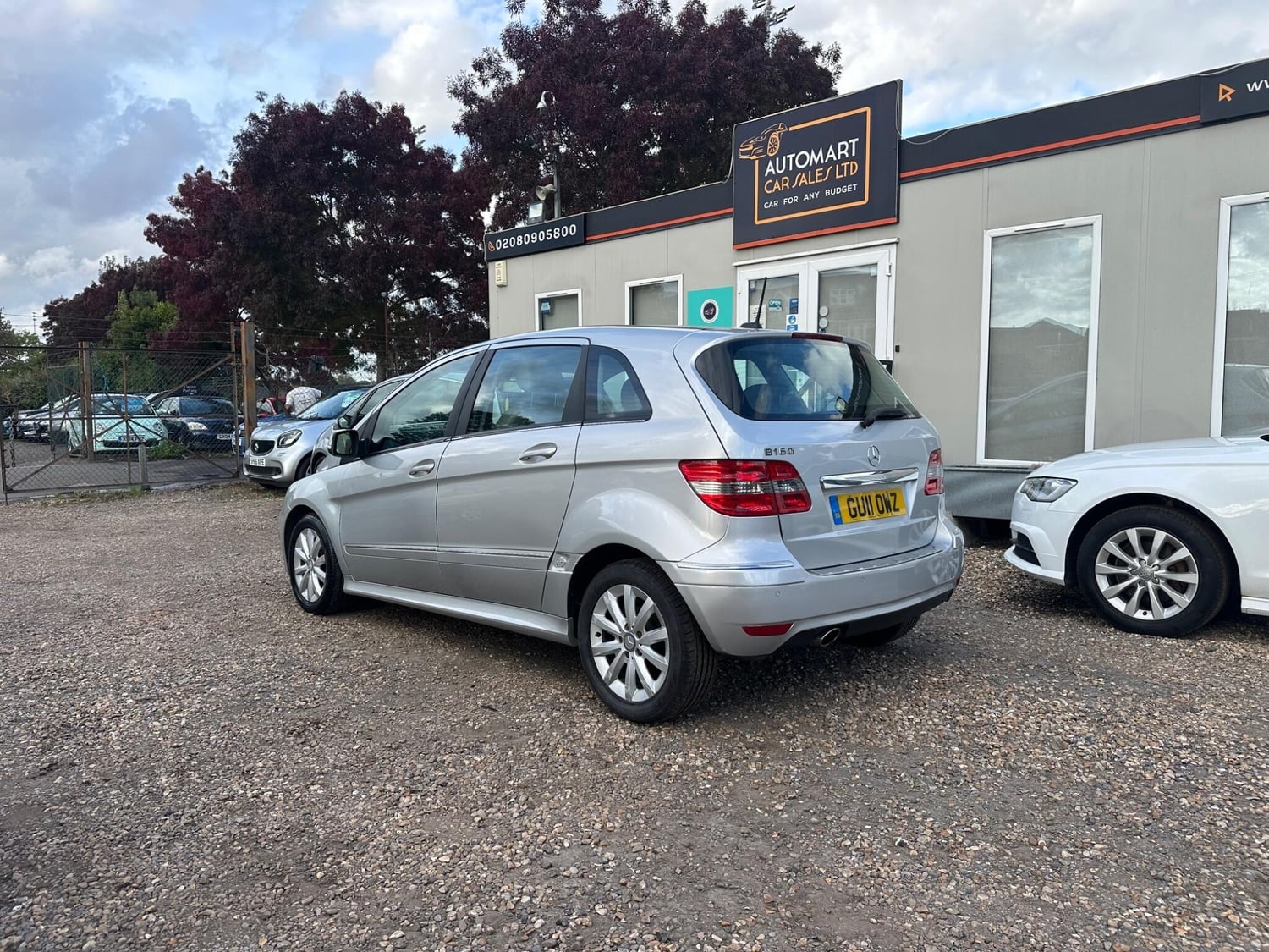 Mercedes-Benz B Class 2011 - Cars in Sunbury-On-Thames
