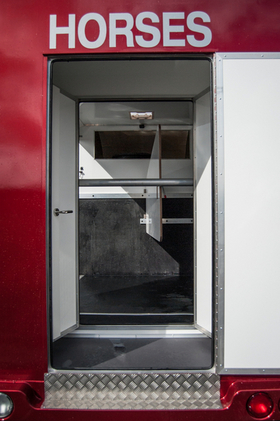 Hunter Sport  Horsebox - Trailers & Horseboxes in Manchester