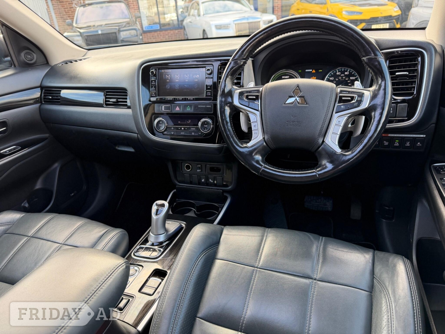 [ berth ]Mitsubishi Outlander