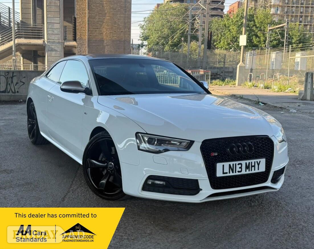 Audi S5 2013 in Havering