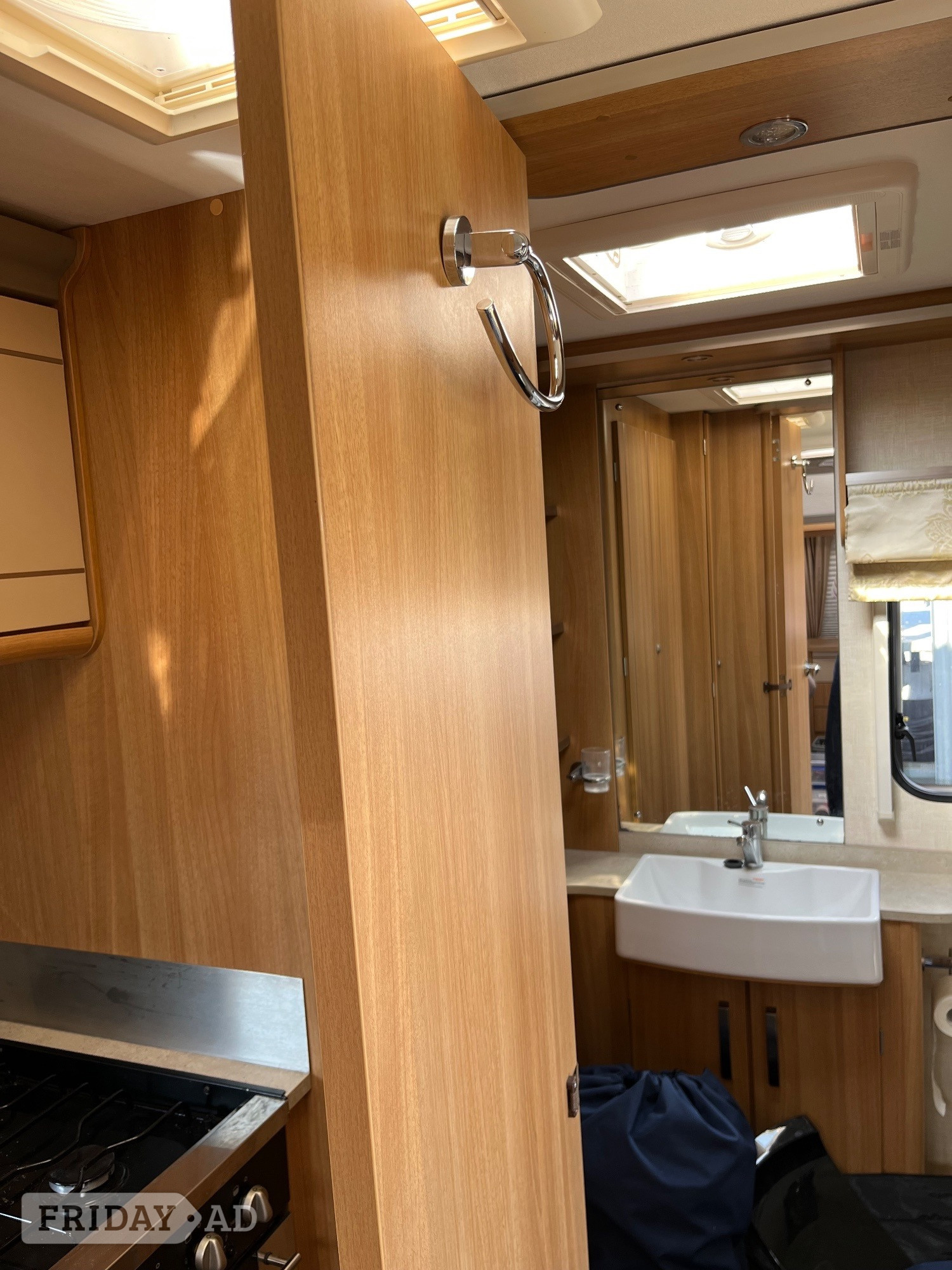 [ berth ]Coachman VIP