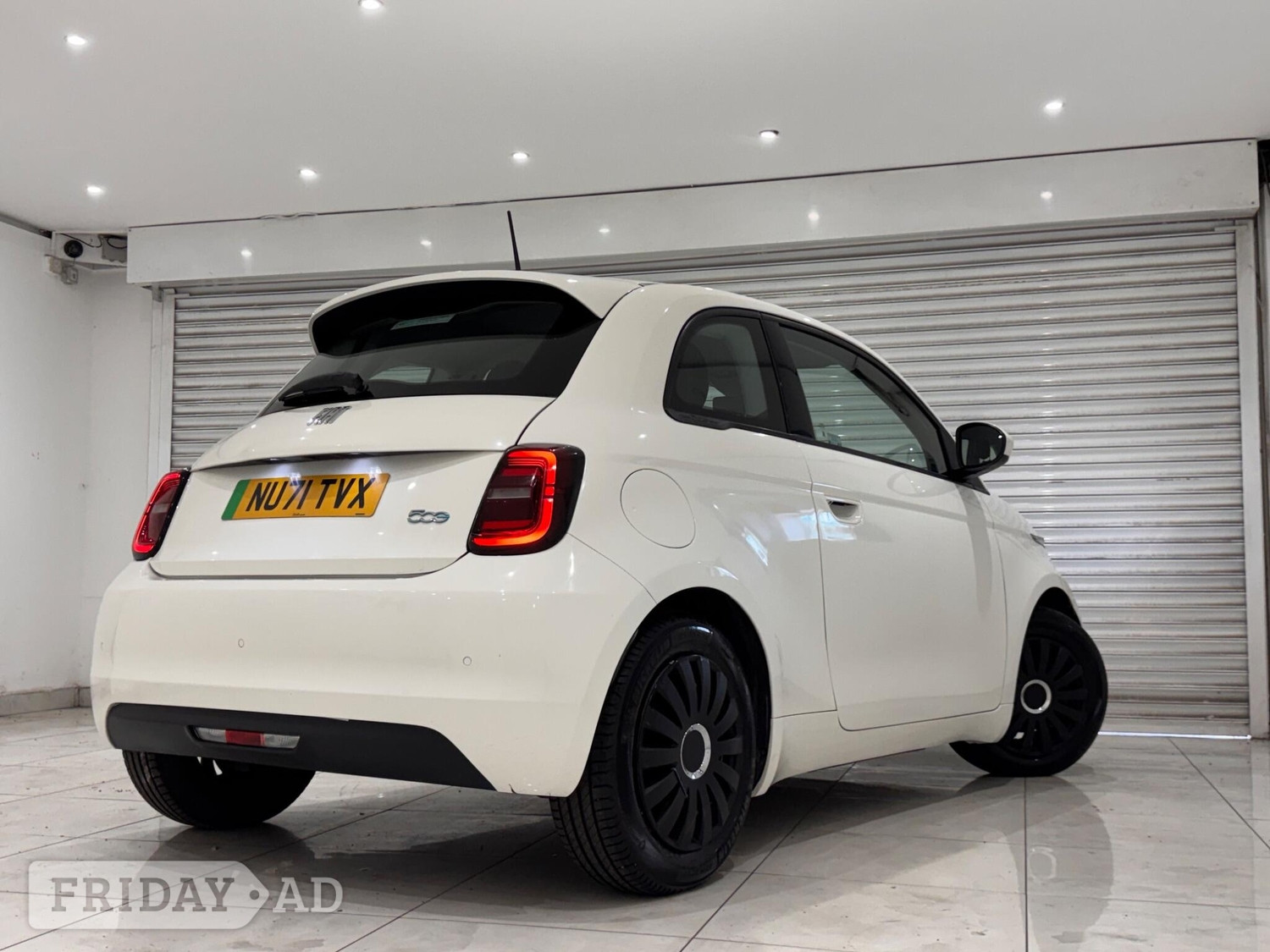 Fiat 500E 2021 - Cars