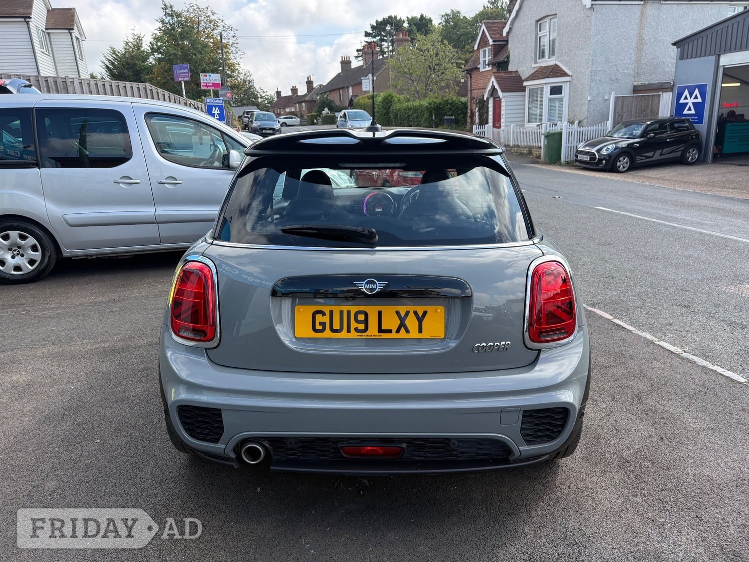 Mini Hatch 2019 - Cars