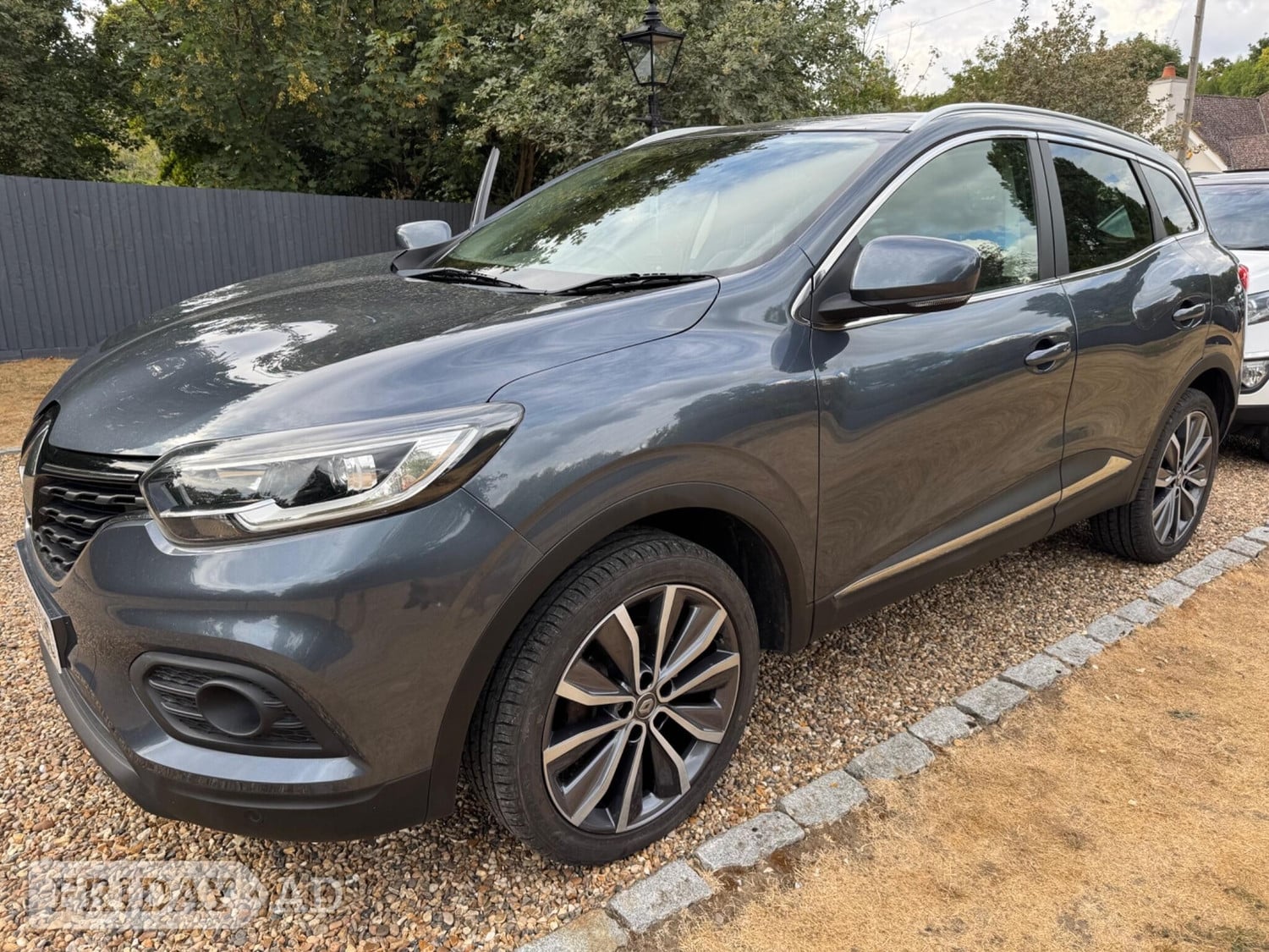 Renault Kadjar 2019 in Staines