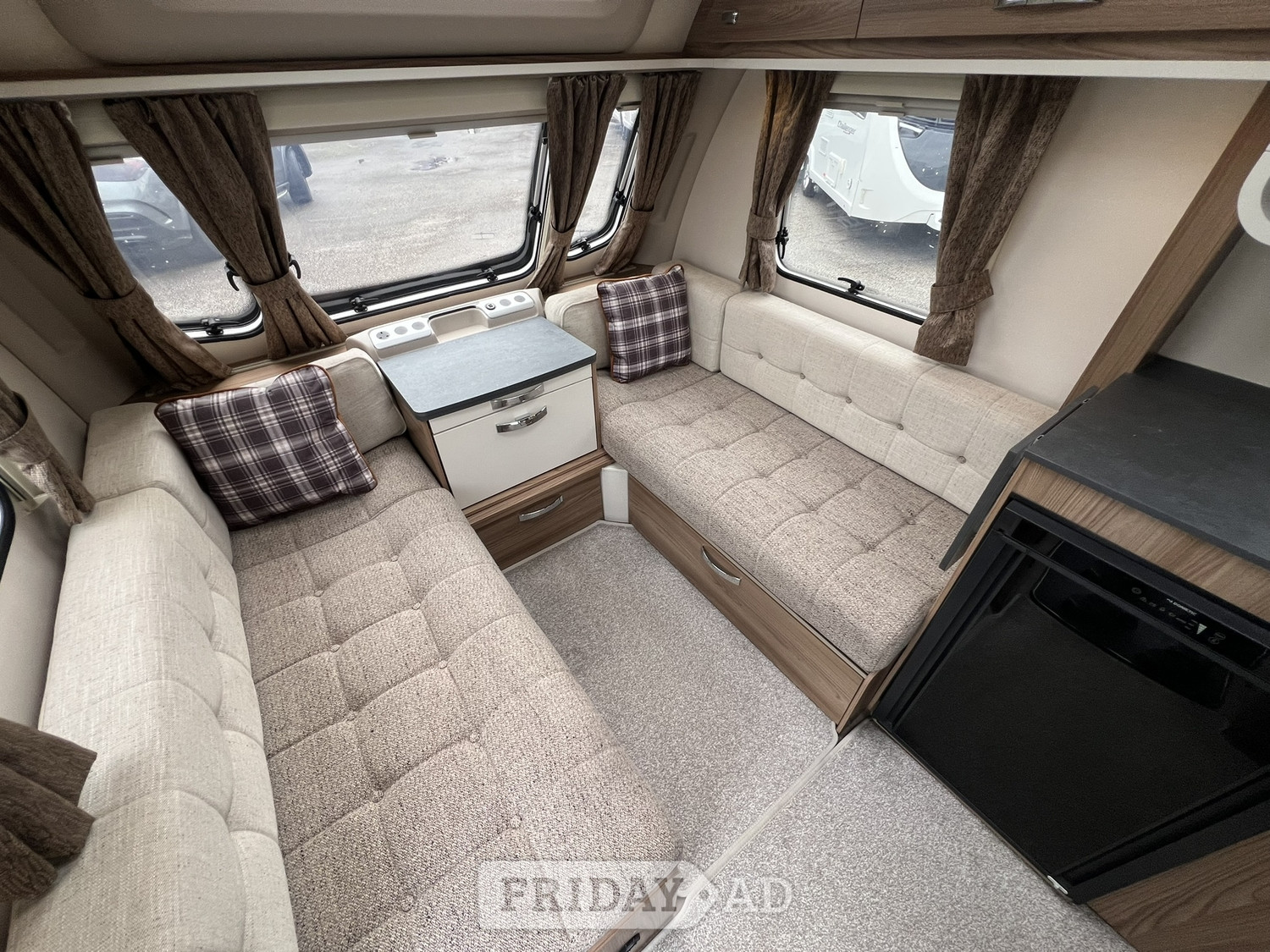 Swift Sprite Major 4 EB 2022 - Motorhomes & Caravans
