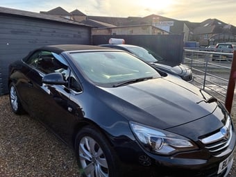 Vauxhall Cascada 2014