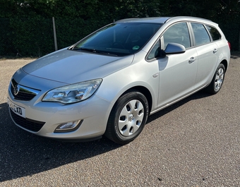 Vauxhall Astra 2011