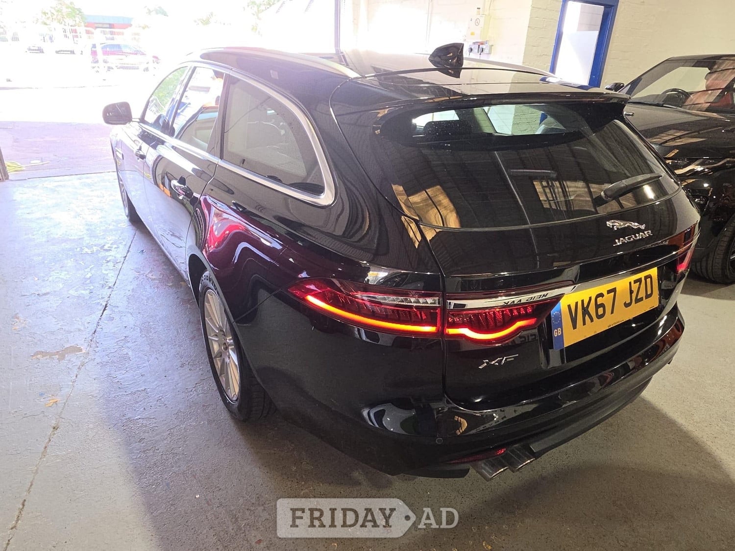 [ berth ]Jaguar XF