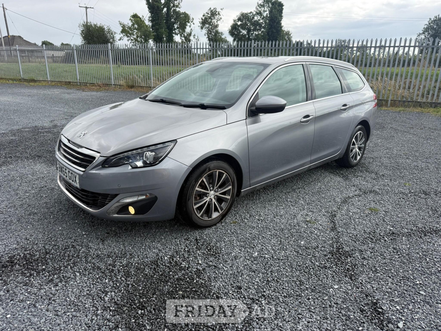 [ berth ]Peugeot 308 SW