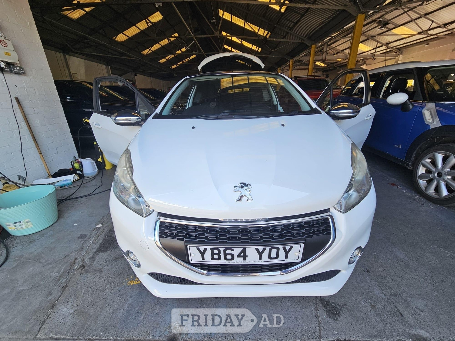 Peugeot 208 2015 - Cars
