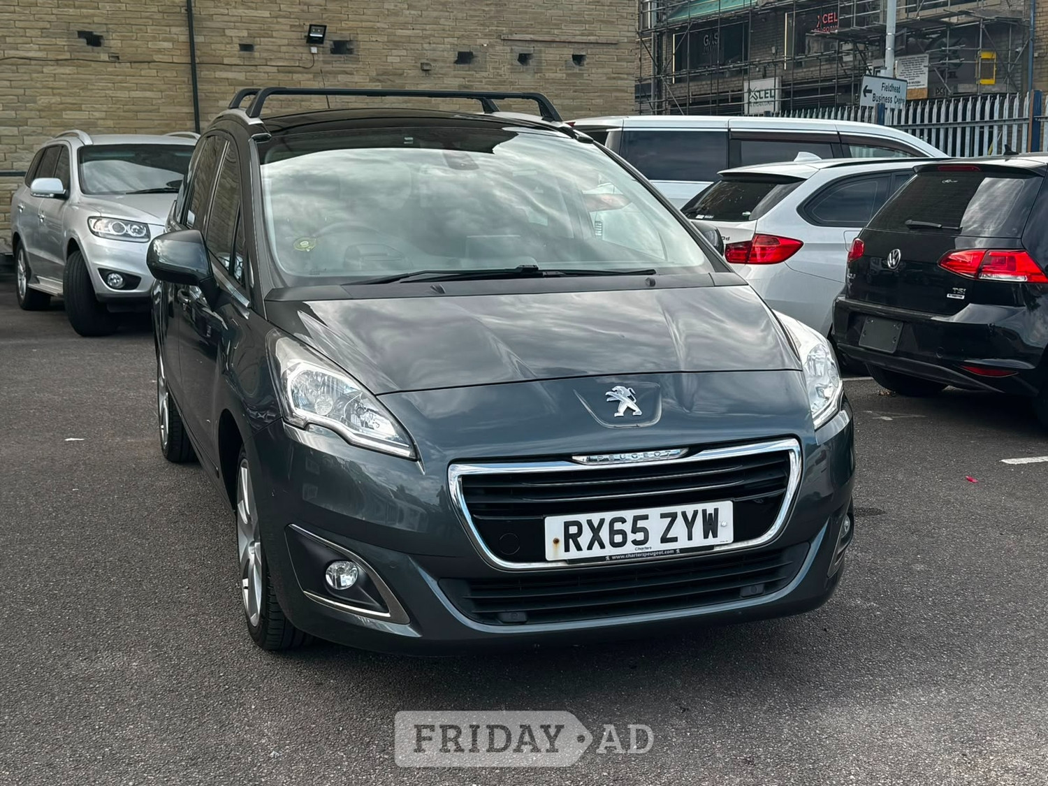 Peugeot 5008 2015 in Bradford