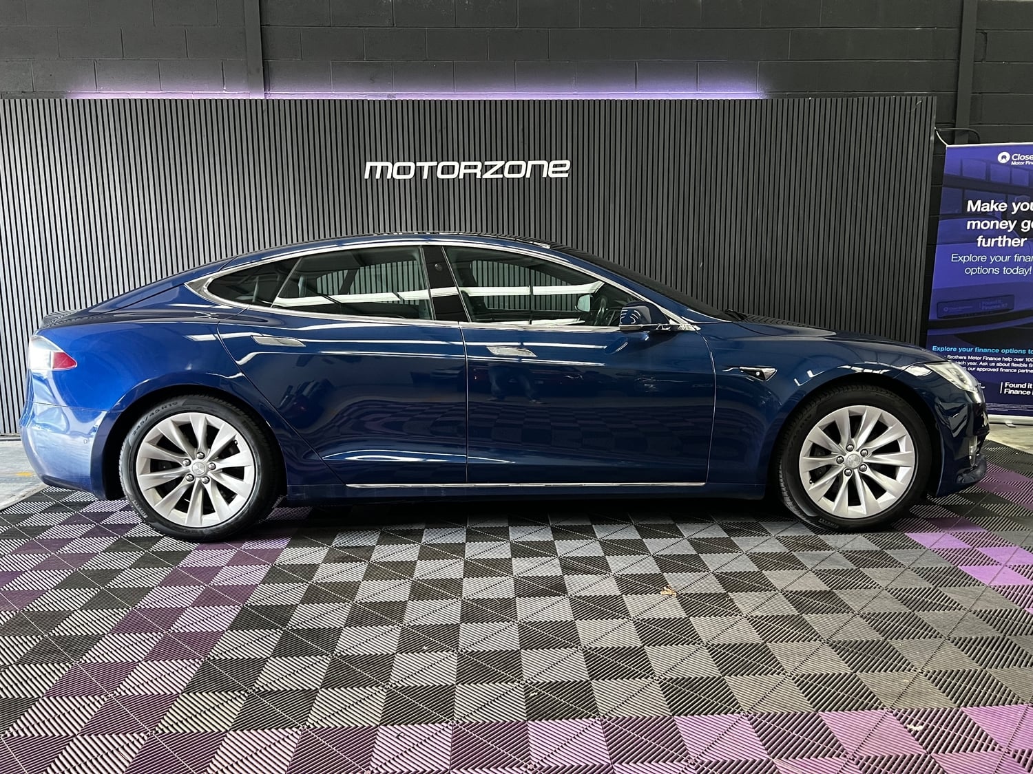 Tesla Model S 2018 - Cars