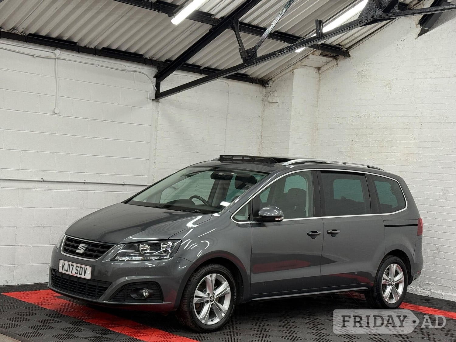 SEAT Alhambra 2017 - Cars