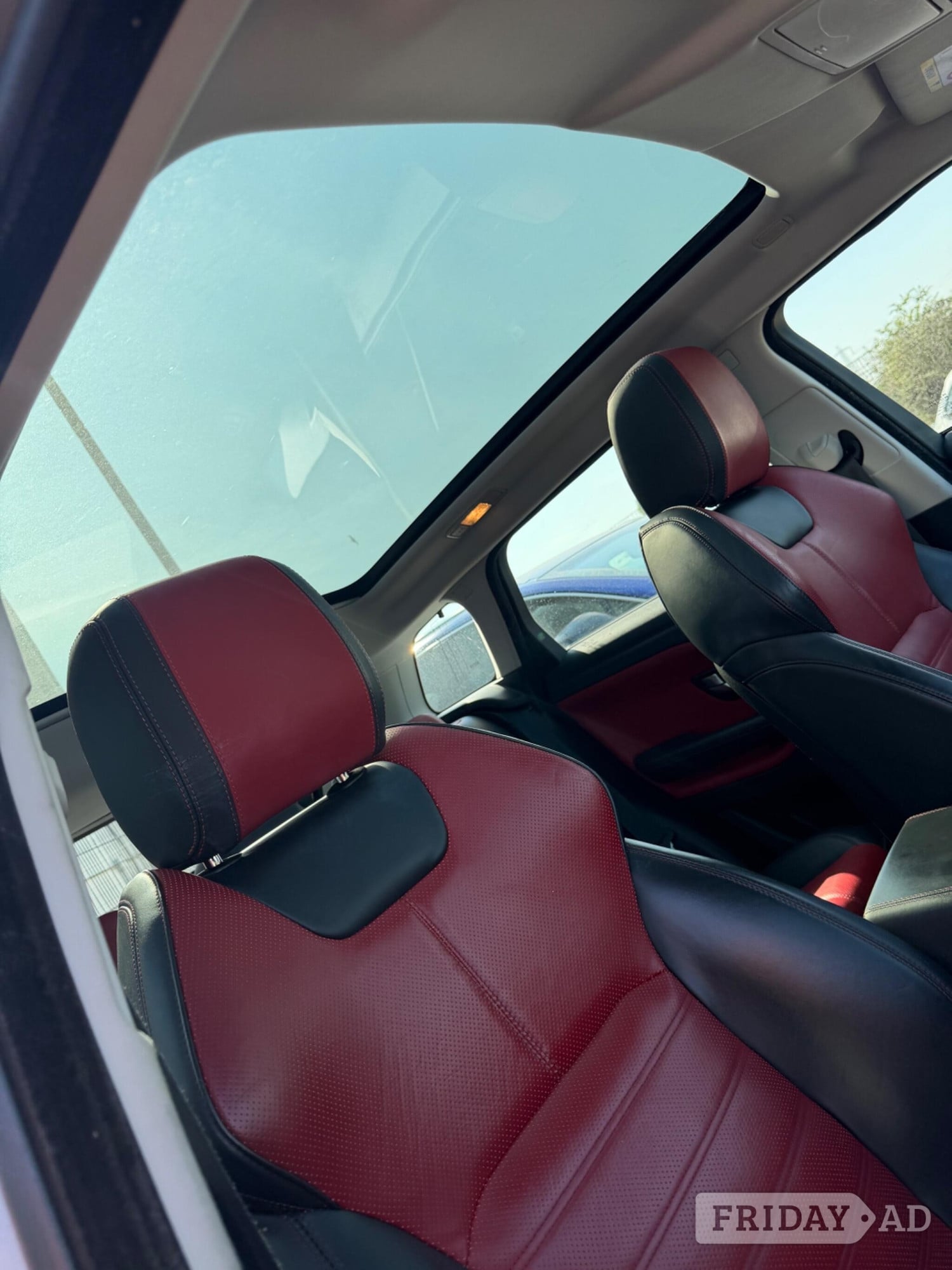 [ berth ]Land Rover Range Rover Evoque