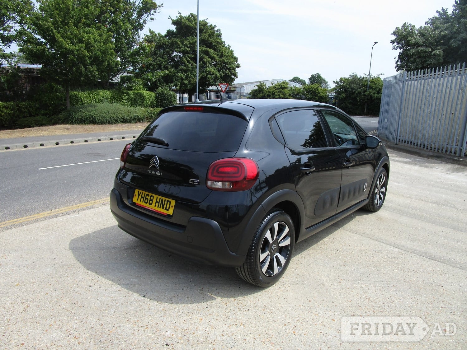 Citroen C3 2018 - Cars in Portsmouth