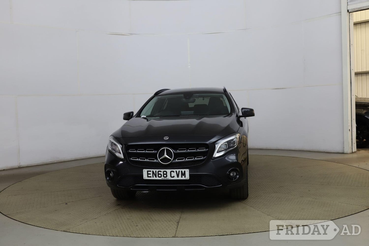 [ berth ]Mercedes-Benz GLA