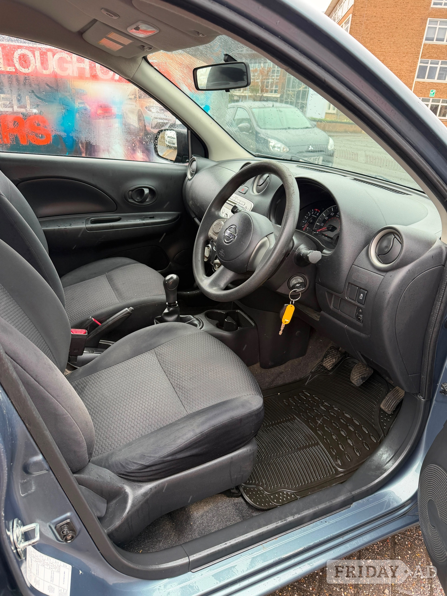Nissan Micra 2012 - Cars