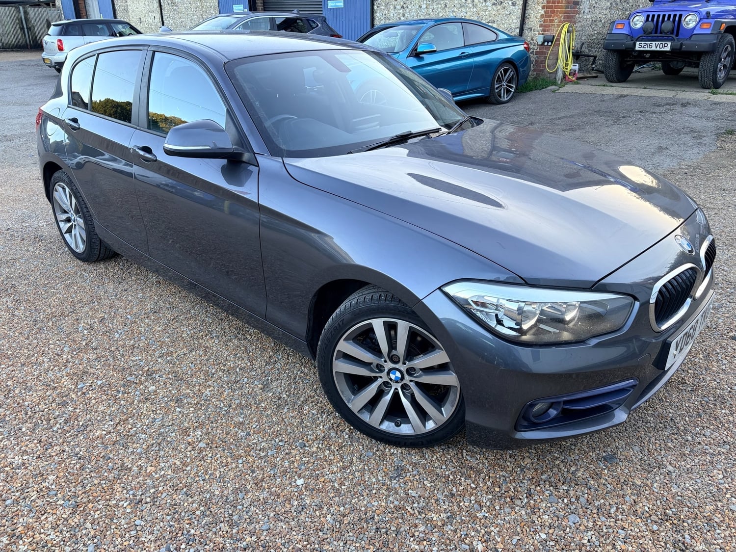 [ berth ]BMW 1 Series