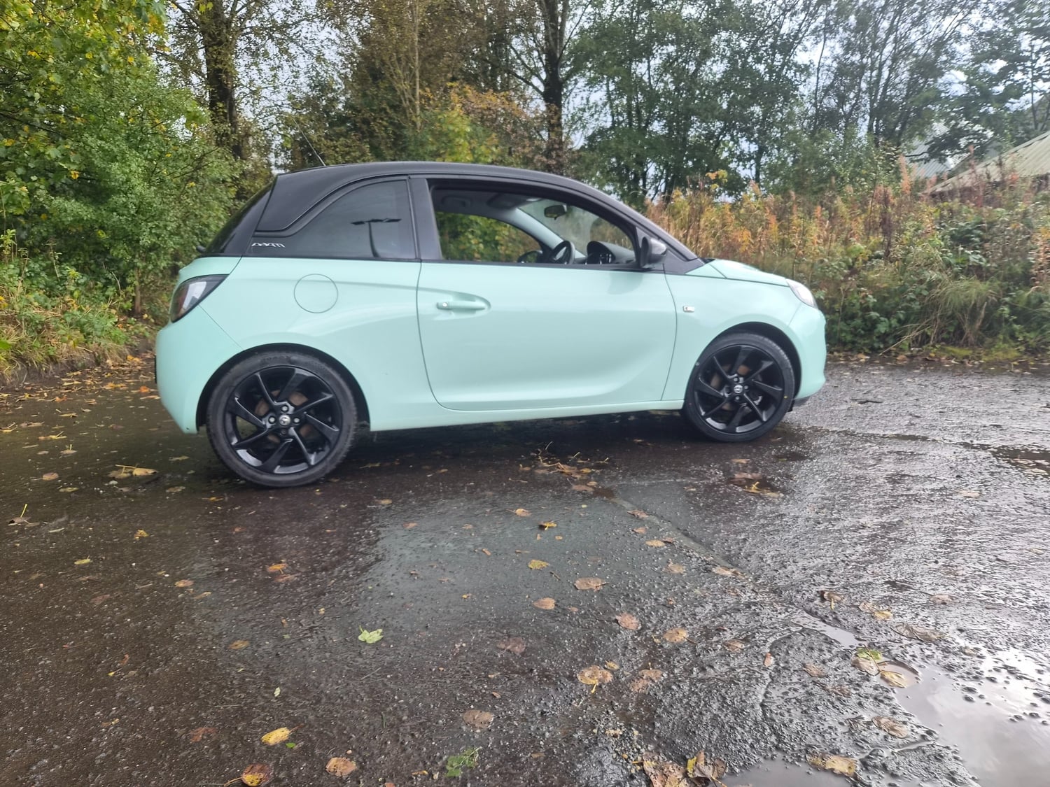[ berth ]Vauxhall Adam