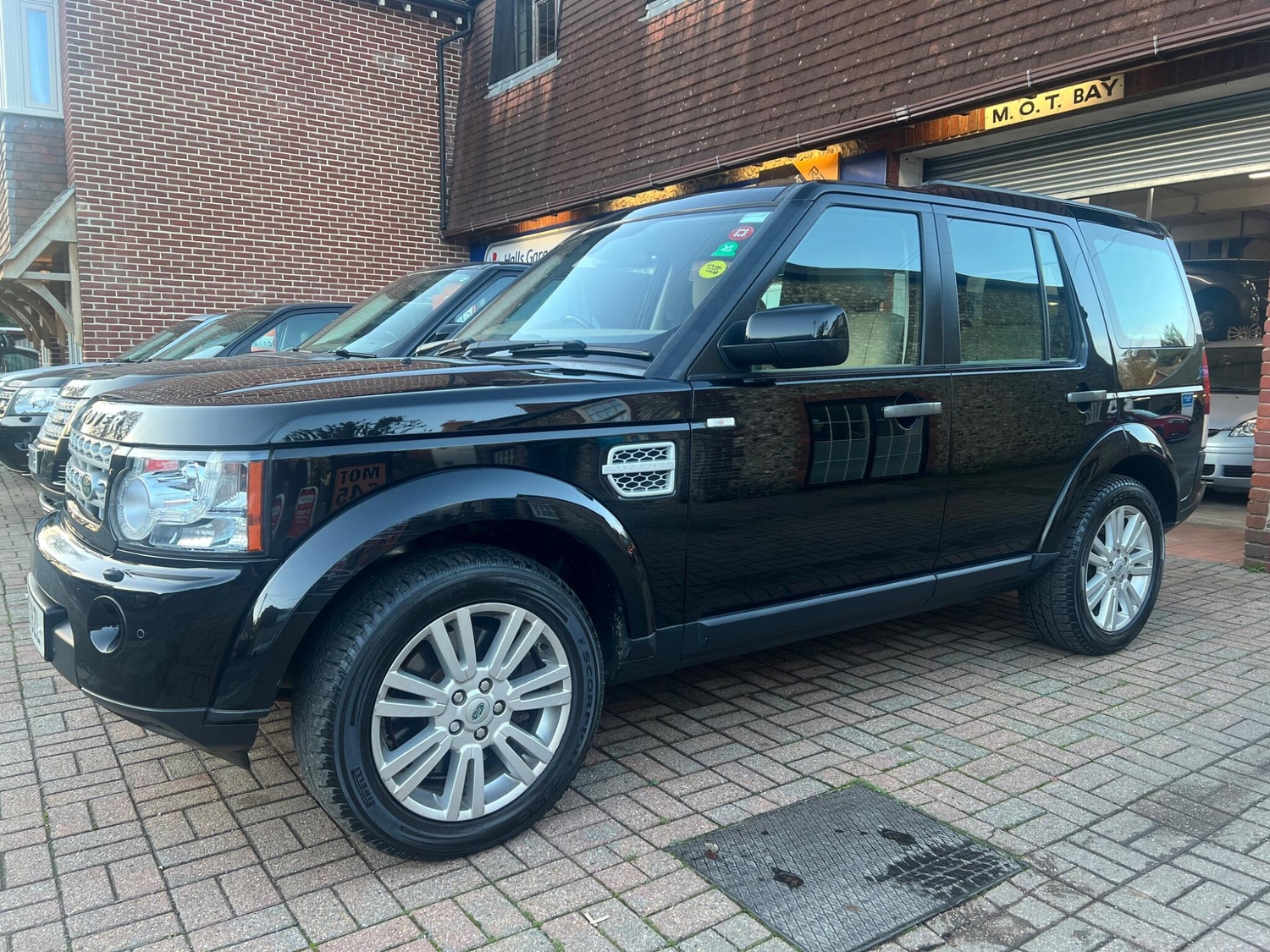 Land Rover Discovery 4 2012 - Cars