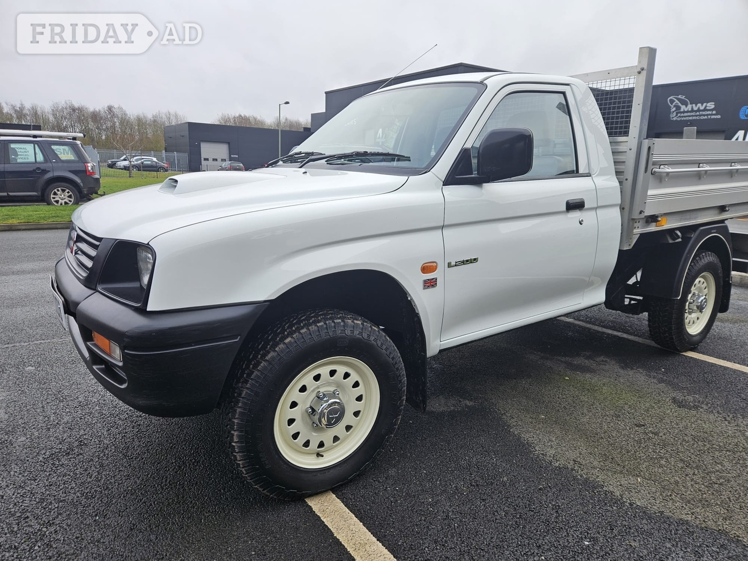 [ berth ]Mitsubishi L200