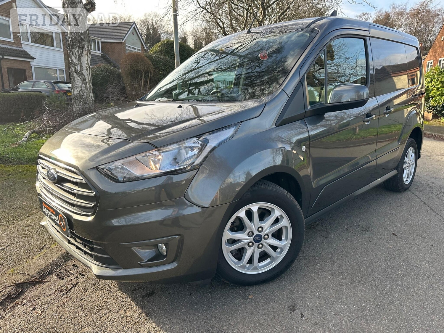 [ berth ]Ford Transit Connect