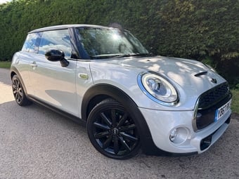 Mini Hatch 2017