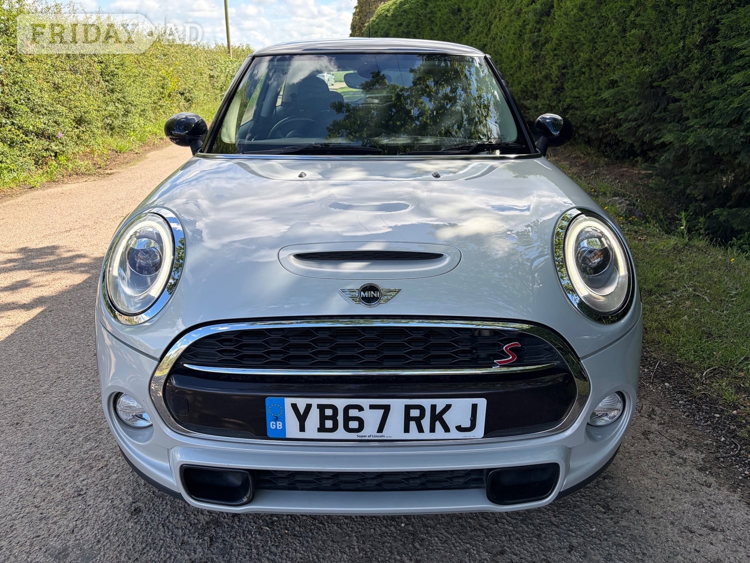 [ berth ]Mini Hatch