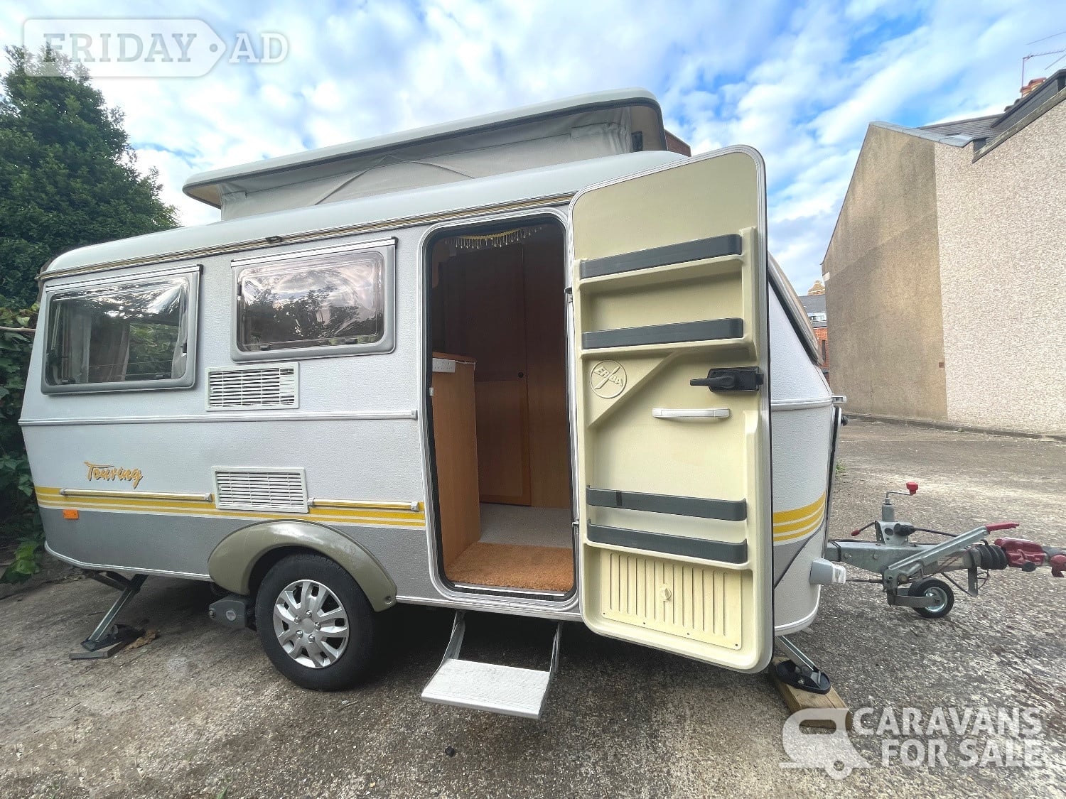 Eriba Touring Triton 430 GT London