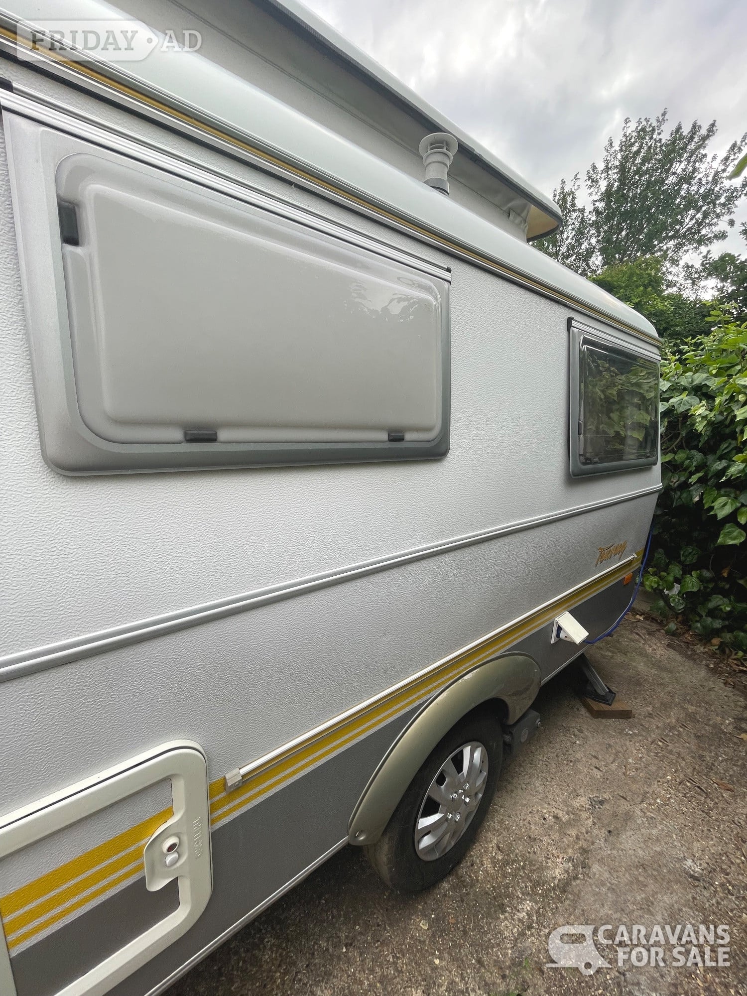 Eriba Touring Triton 430 GT 2000 - Motorhomes & Caravans in London