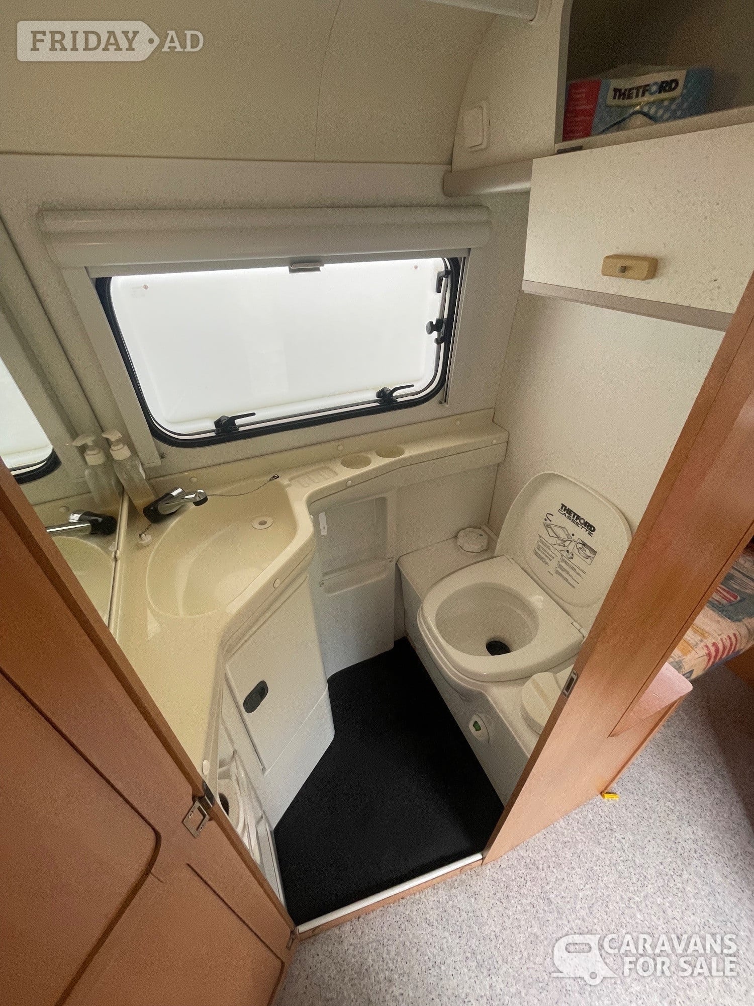 Eriba Touring Triton 430 GT 2000 - Motorhomes & Caravans