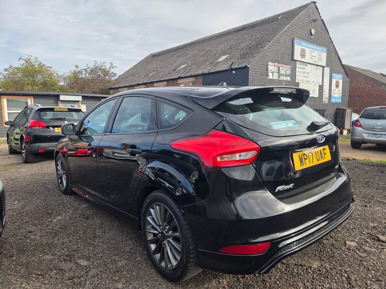 Ford Focus 2017 - Cars in Dalkeith