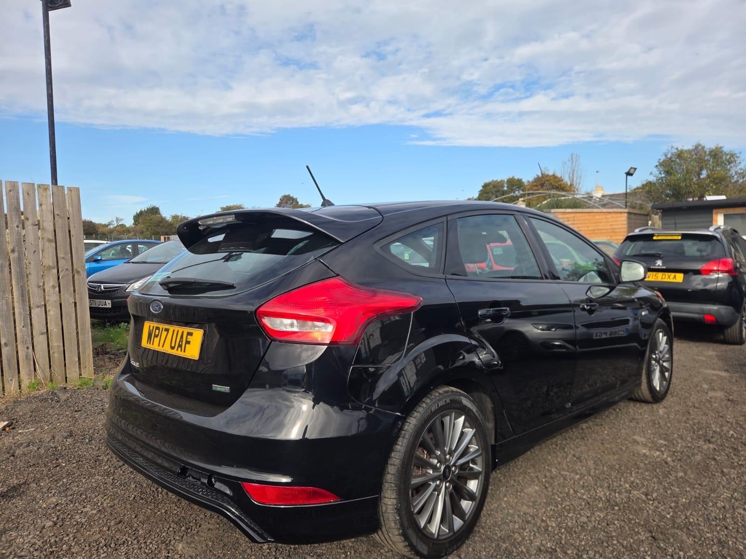 Ford Focus 2017 - Cars