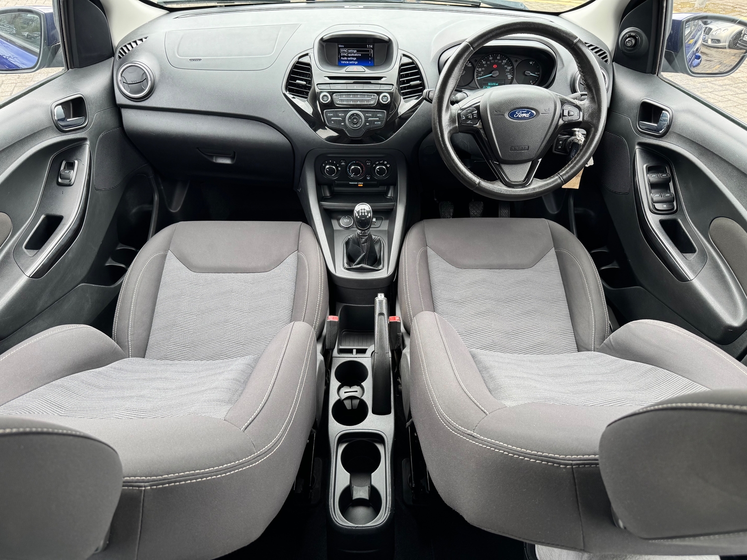 [ berth ]Ford Ka+