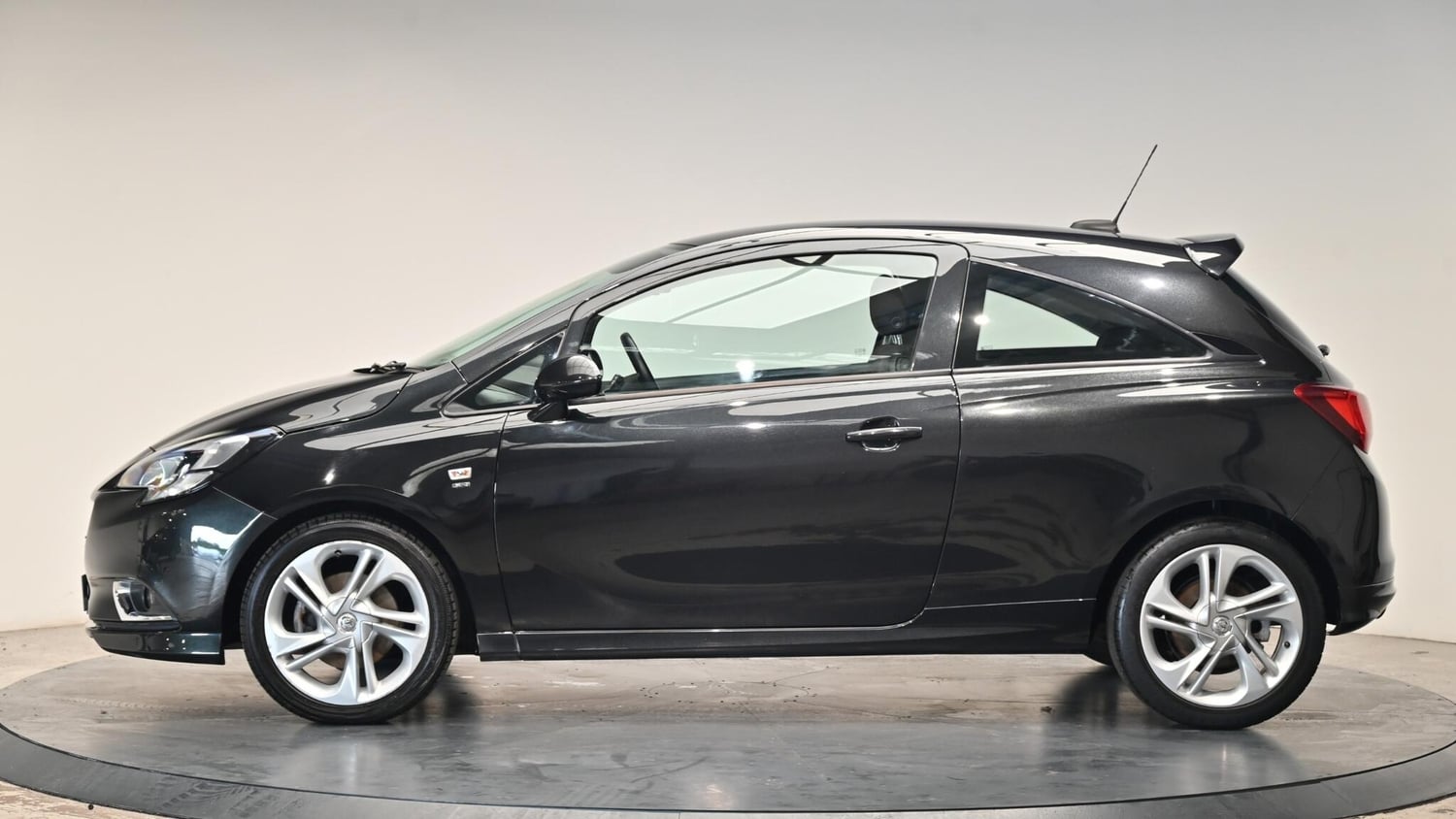 [ berth ]Vauxhall Corsa