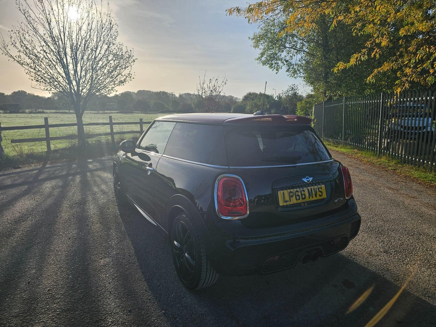Mini Hatch 2016 - Cars in Reading